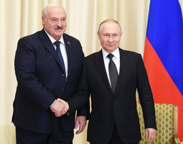 Šta Putin dovozi u Belorusiju? 