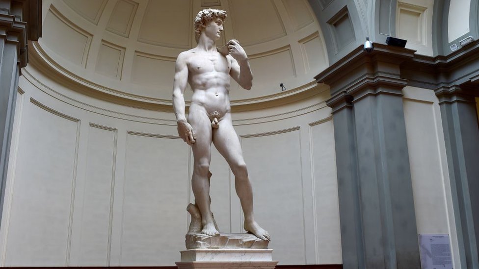 Amerika i umetnost: Italijani zapanjeni skandalom sa statuom Davida na Floridi, pozivaju ðake da posete Firencu