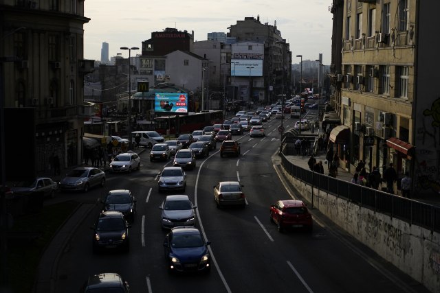 Total traffic jam in Belgrade; The vehicles stand still PHOTO