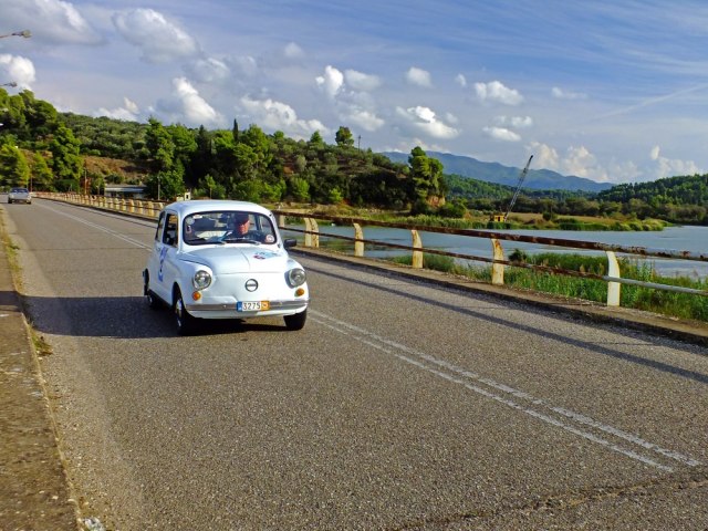 Kako je izgledao put "motorizovanih turista" kroz Jugoslaviju VIDEO