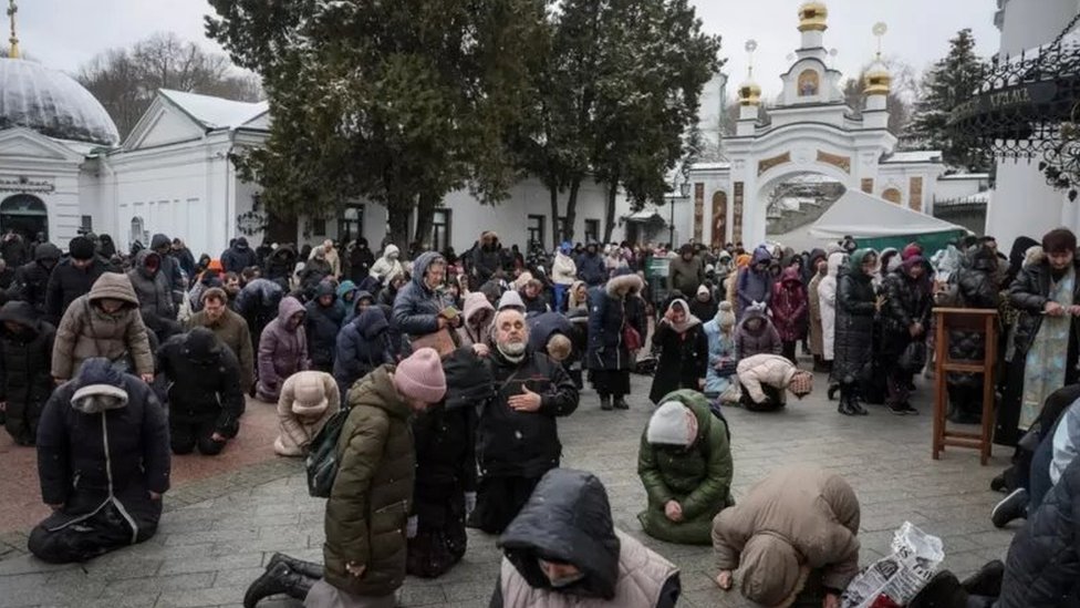 Vernici ispred Kijevsko-peèerske lavre/Reuters
