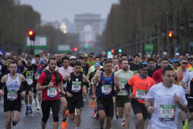 Etiopljanin i Kenijka pobednici maratona u Parizu