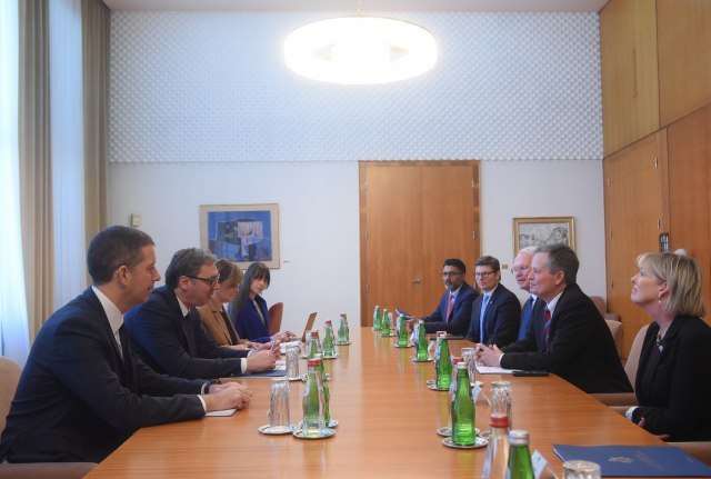 Vuèiæ with U.S. senator; "He is from Belgrade, but from Belgrade in Montana" PHOTO