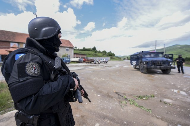 The so-called Kosovo Police arrested two Serbs in Kosovska Mitrovica