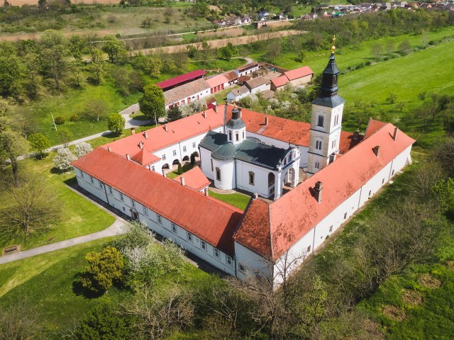 Vojvoðanska planinska lepotica: Zašto je na Fruškoj gori podignut toliki broj manastira?