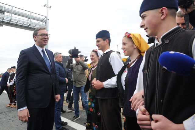 Vučić opened the highway: 