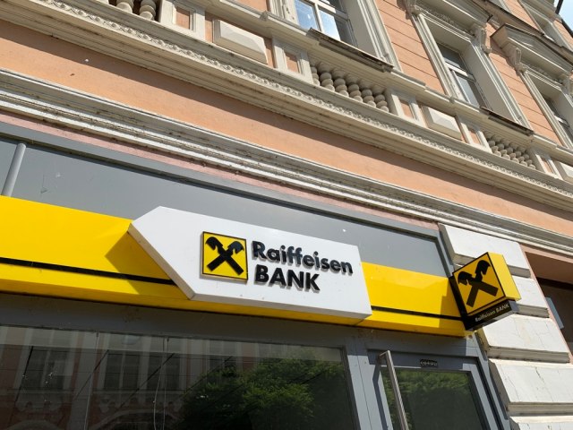 Ipak nije "beznaèajno": Poznata banka æe uvesti novu uslugu?