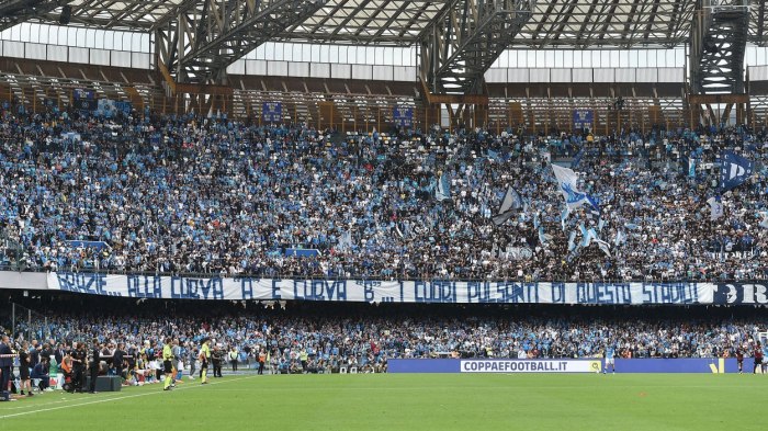 Il Napoli ha aperto i cancelli dello stadio per trasmettere la partita da Udine