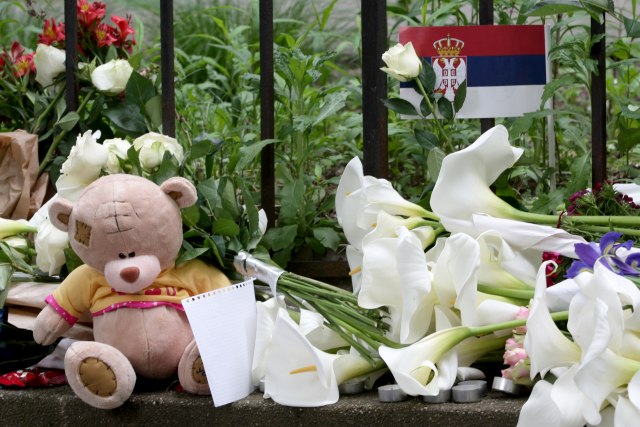 Vlasnici cveæara digli cene ruža posle masakra na Vraèaru? "Lešinari" FOTO