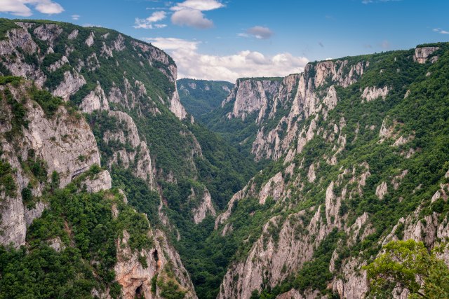 Istražite najdublji kanjon istoène Srbije: Impozantnost prirode od koje zastaje dah FOTO/VIDEO