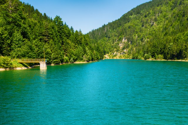 Nepoznato jezero na obroncima Tare: Kristalno èista voda koristi se za piæe bez ikakve prerade