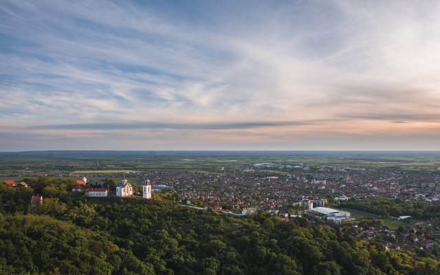 Pogled koji doseže do Karpata: Najviši vrh Južnog Banata dobija velelepni vidikovac