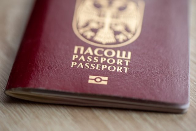 FT: Srbiji je "pripreæeno": Vraæamo vam vize...