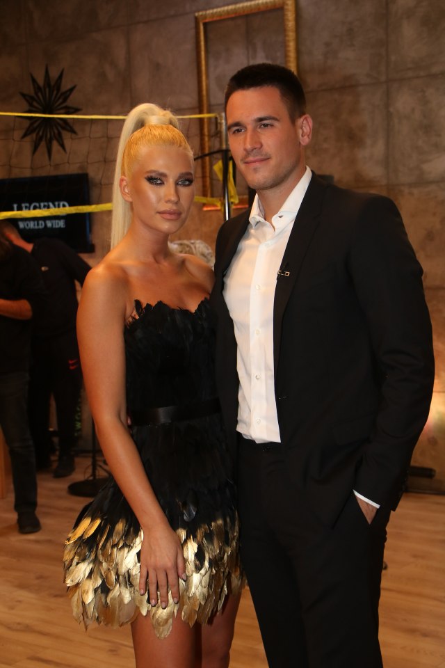 PRVE FOTOGRAFIJE Saške Veselinov SA SINOM! Poznata voditeljka pokazala kako uživa sa mališanom (FOTO)