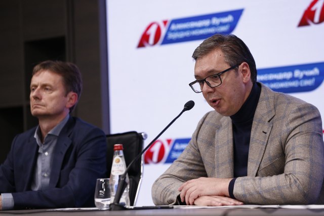 Vučić: 4,000 delegates will elect the new SNS leadership PHOTO/VIDEO