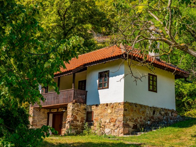 Srbija daje do 10.000 evra za kupovinu kuæe: Ovo su uslovi