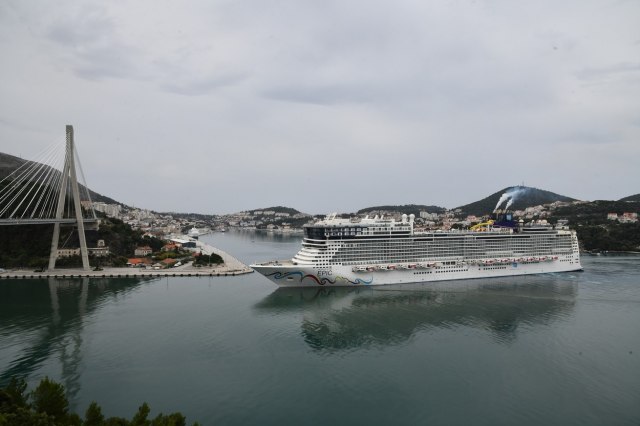 Kruzer sa svingerima stigao do Dubrovnika: Putovanje košta i do 6.000 evra po danu
