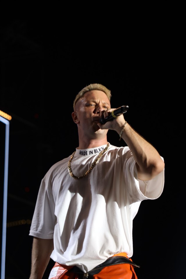 Ovo je BRAT RELJE POPOVIĆA! Pevač kaže da ga krije od javnosti 