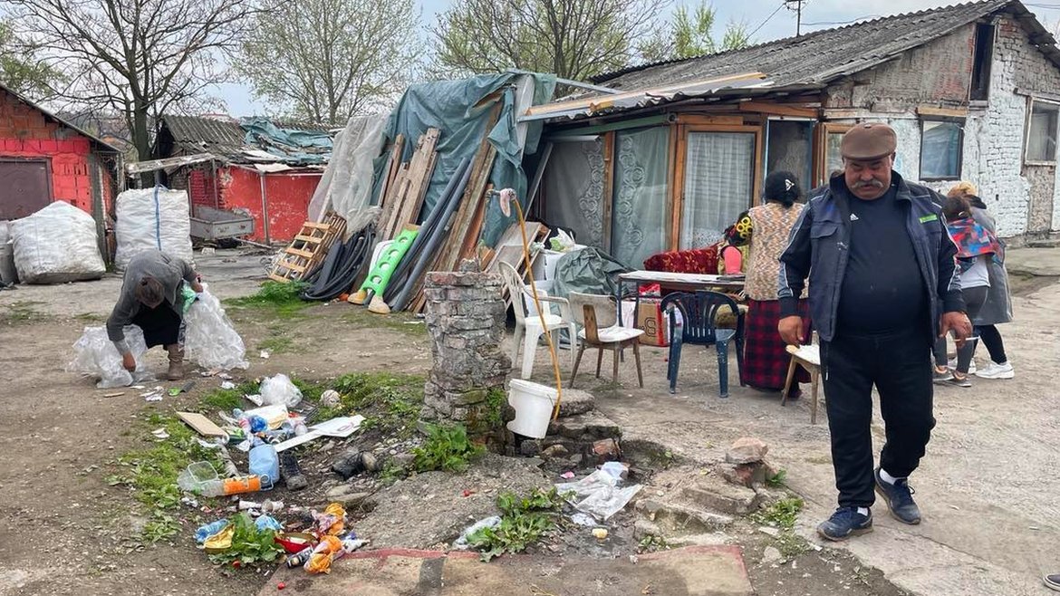 Romi u Srbiji: 'Nemaština, strepnja i prljavština' na tri kilometra od centra Beograda