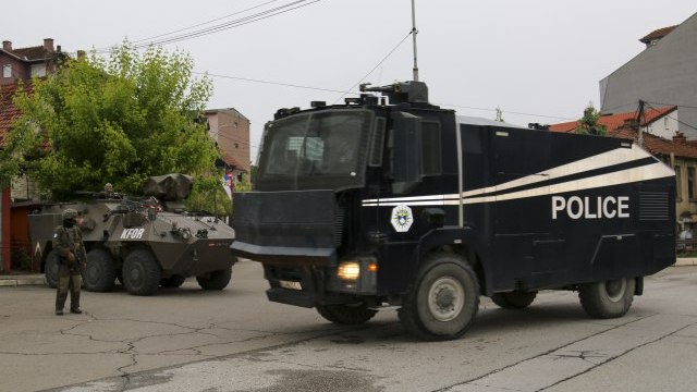 KFOR took off helmets; Wounded Serb in serious condition; Extraordinary session today - Vimarsana News