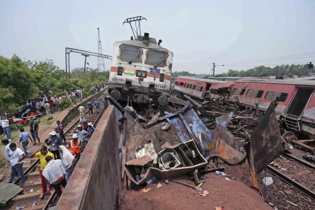 Najveća železnička nesreća u ovom veku: Nema više preživelih FOTO/VIDEO