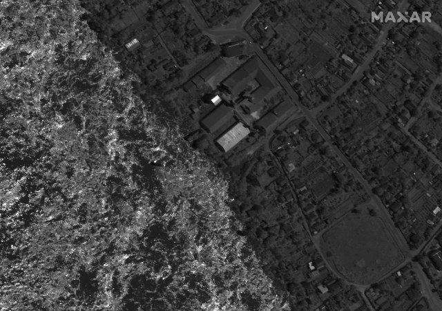 Satelitski snimak poplavnog talasa/ Tanjug/Maxar Technologies via AP