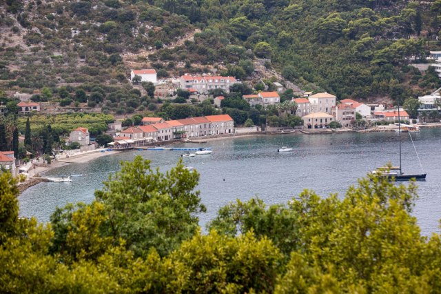 Britanci proglasili dva hrvatska ostrva meðu najlepšim u Evropi VIDEO