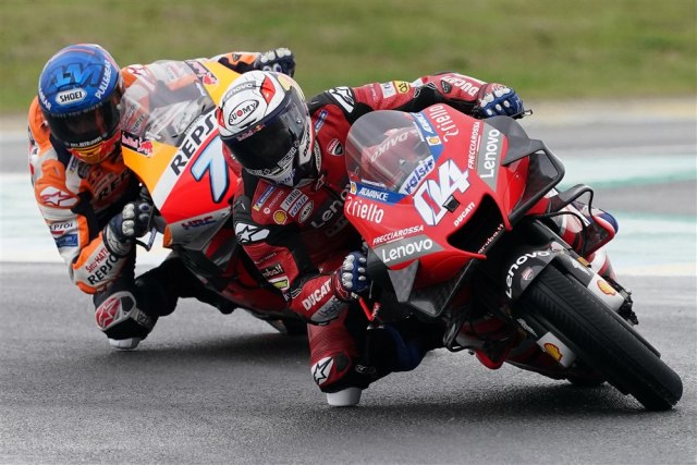 Doviciozo u Kuæi slavnih