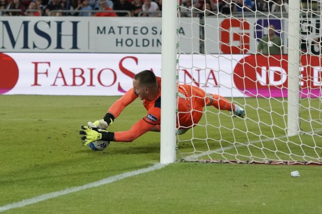 Srpski golman udarna tema u Italiji – on je zid!