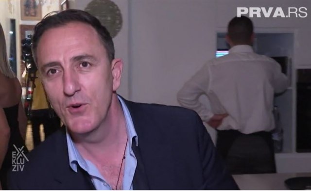 Pevač priznao kako ga je sadašnja supruga „nokautirala“ u prvoj rundi: Odmah sam znao da je to žena za mene