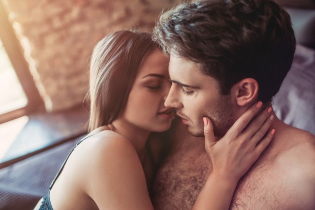 Ako ste do sada IZBEGAVALI SEKS TOKOM CIKLUSA, posle ovog teksta ćete ga i te kako želeti!