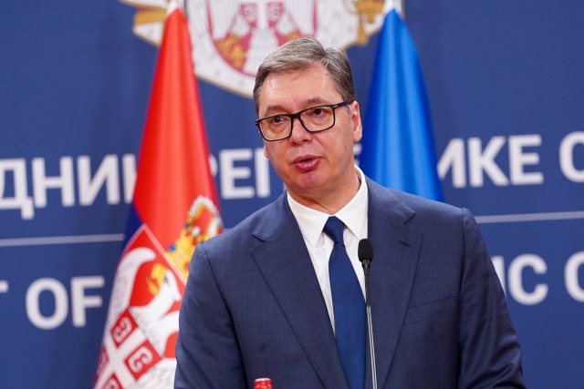 Vučić o neredima u Francuskoj: U potpunosti sam uz francusku vladu i Makrona