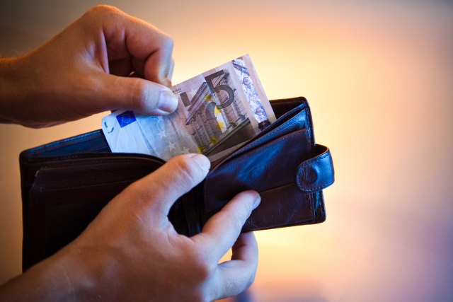 Objavljena prosečna plata u Hrvatskoj: Najplaćeniji piloti