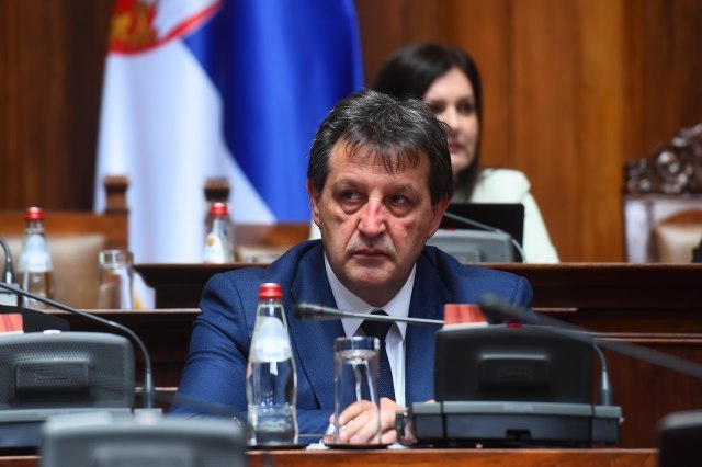 Serbian Parliament decided: Bratislav Gašiæ remains a minister
