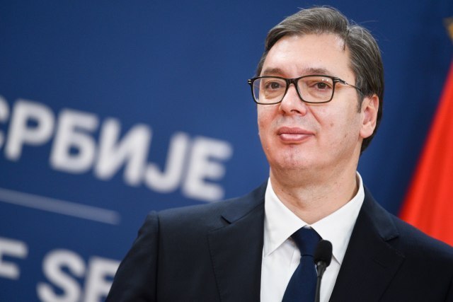 Exactly at noon, Vučić addresses the public