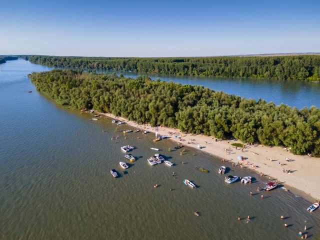 Dunavski Maldivi u blizini Beograda: Mesto očaravajuće lepote i bajkovitih obala FOTO/VIDEO