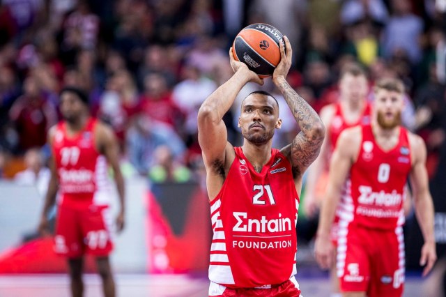 Nova "detonacija" sa Malog Kalemegdana: Bolomboj u crveno-belom