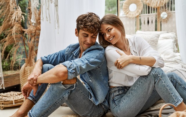 ASTRO PETAK: Vodolije zbunjene - neko važan vam šalje pomešane signale, današnji dan donosi prekretnicu u emotivnom životu Ovnova!