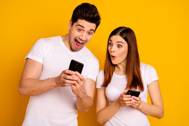 Kada je svaki horoskopski znak U ISKUŠENJU da se javi bivšem? Blizanci kad su USAMLJENI, Strelčevi kad imaju potrebu za AKCIJOM, a Vodolije...