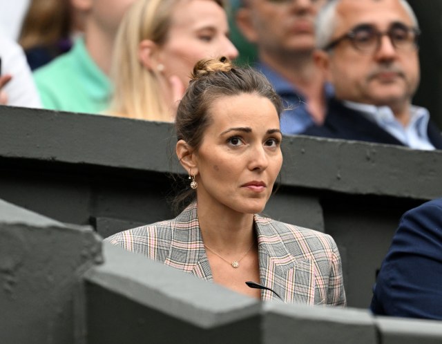 PAPARACO FOTKE Jelene Đoković sa letovanja: Pogledajte kako izgleda u IZAZOVNOM kupaćem kostimu (FOTO)