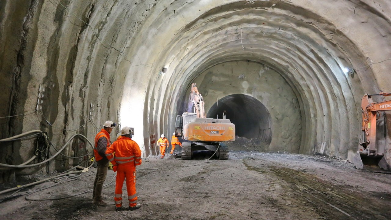 Intenzivni radovi na najdužem tunelu u Srbiji: Povezaće 4 regiona