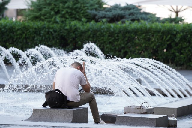 RHMZ issued two warnings: First, hell on earth, up to 40 degrees, followed by...