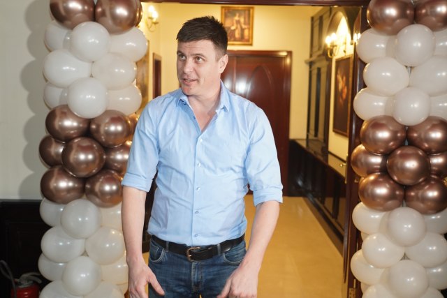 Vuk Kostiæ iskreno o patriotizmu: "Hrvati kažu skloni se, a mi kao da se družimo. Ne možete"