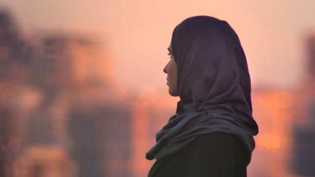 Izbaèeni sa plaže zbog hidžaba: "Mrzim muslimane" VIDEO