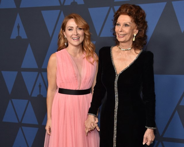 Snaja Sofije Loren je SRPKINJA i poznata HOLIVUDSKA GLUMICA: Pred milionima Amerikanaca otkrila da njena deca uče srpski i OPSOVALA na našem jeziku