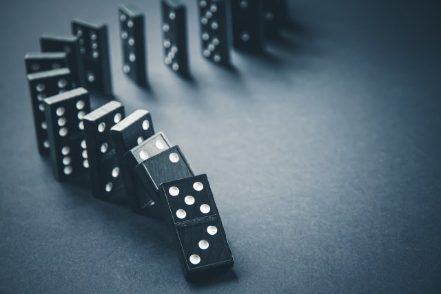 Disastrous domino effect in Europe