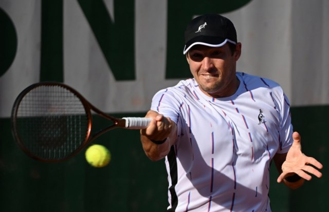 Lajović izbacio Sinera!