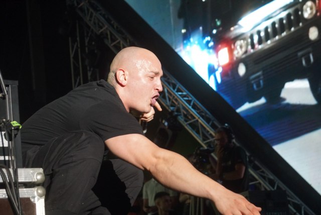 Nakon što je Desingerica odgovorio na zabranu nastupa u Banjaluci, ponovo se oglasio i Stanivukoviæ