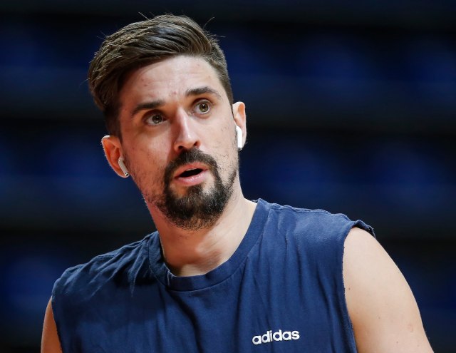 Zvezda pregovara sa Švedom