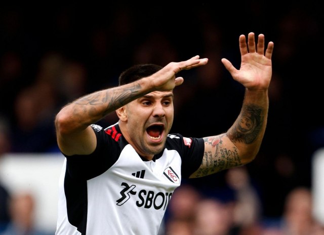 Mitroviæ veæ na izlaznim vratima Al Hilala